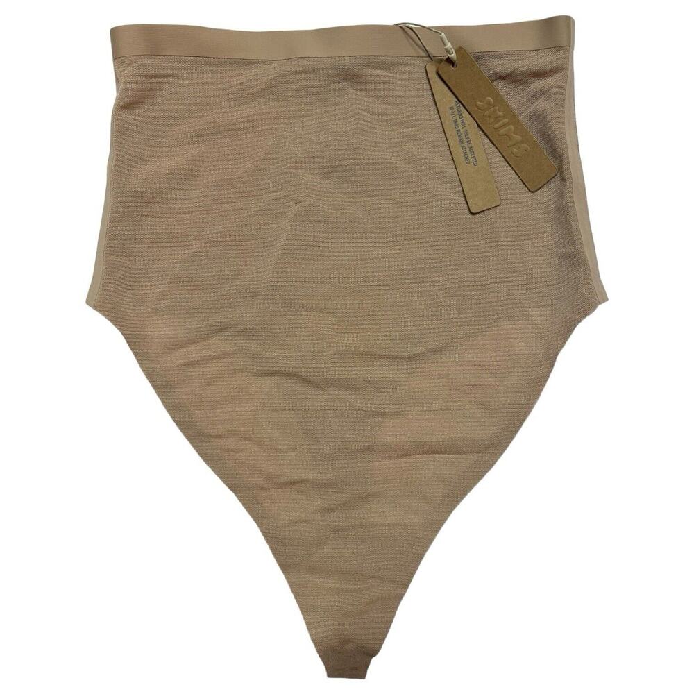 New Skims Womens M Sheer Sculpt High Waisted Thong Light Shapewear Clay Nude Tan - Picture 1 of 9